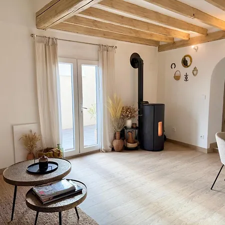 La Petite Grange Apartment *